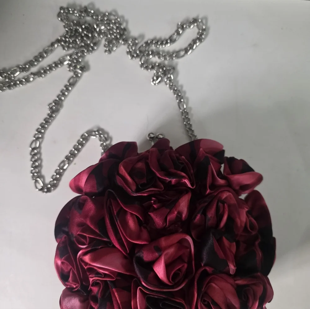 White House Black Market 3D Rose Elegant Kisslock Bag - Picture 10 of 10